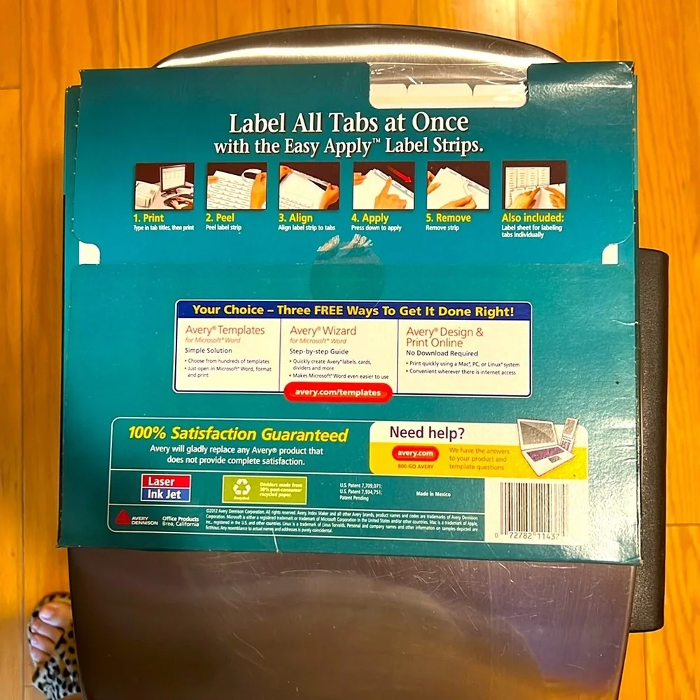 AVERY. Clear Label. Index Marker. Dividers. Open Box.